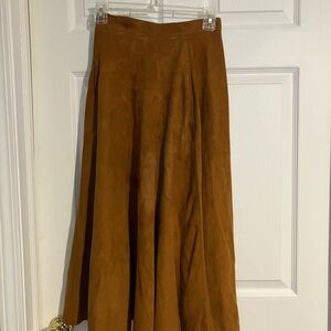 Elegant Brown Suede Skirt
